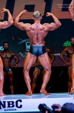 CLASSIC PHYSIQUE НОВИЧКИ